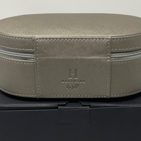 NIB Wolf Heritage zippered jewelry box/travel case - Picture 9 of 10